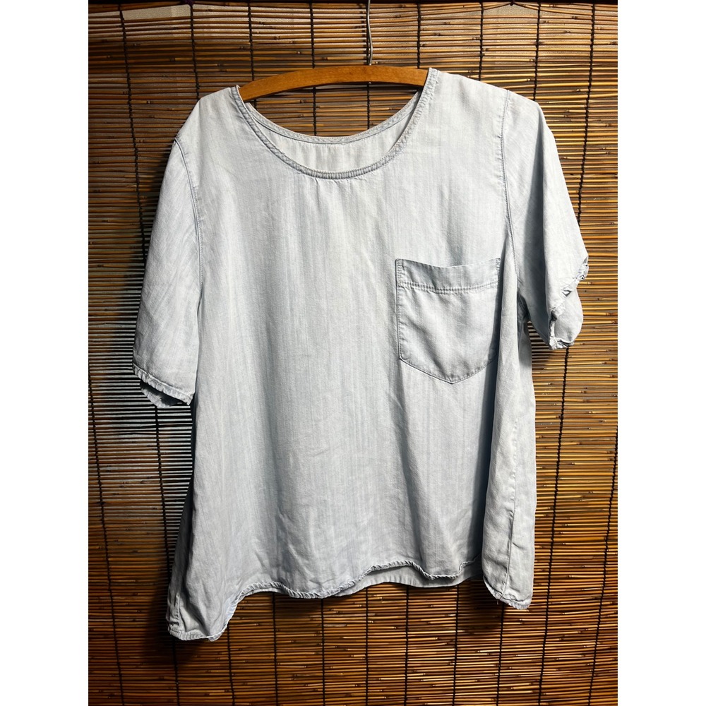 Gap XL Short Sleeve Chambray Top Light Blue Wash Tencel Lyocell